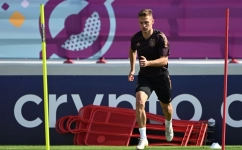 Germany's midfielder Joshua Kimmich attends a training session at the Al Shamal Stadium in Al Shamal, north of Doha on November 22, 2022. (Photo by INA FASSBENDER / AFP)
