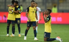Ecuador's players celebrate after a South American qualification match against Peru for the FIFA World Cup Qatar 2022 at the National Stadium in Lima on February 1, 2022. Photo: Ernesto Benavides. AFP
