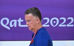 Netherlands' coach Louis Van Gaal arrives for a press conference at the Qatar National Convention Center (QNCC) in Doha on November 24, 2022. (Photo by Alberto PIZZOLI / AFP)