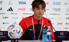 South Korea's defender Kim Jin-su attends a press conference at the Qatar National Convention Center (QNCC) in Doha on December 4, 2022. (Photo by Pablo PORCIUNCULA / AFP)