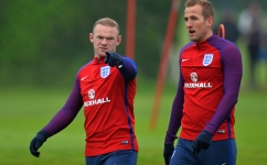 Wayne Rooney, left, and Harry Kane: AFP