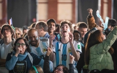 Fans react as Argentina scores a goal against France in the Qatar 2022 World Cup Final football match during a watch party at SOWA in Boston, Massachusetts, on December 18, 2022. (Photo by Joseph Prezioso / AFP)