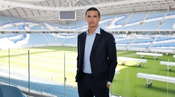 Australian legend and Supreme Committee Ambassador Tim Cahill.