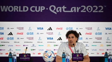 Mexico's goalkeeper Guillermo Ochoa addresses a press conference at the Qatar National Convention Center (QNCC) in Doha. (Photo by Alfredo ESTRELLA /AFP)
