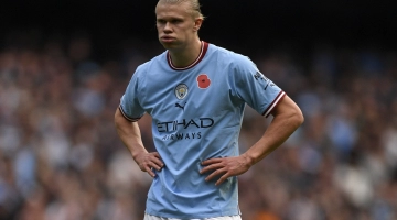 Manchester City's Norwegian striker Erling Haaland reacts during the English Premier League football match between Manchester City and Brentford at the Etihad Stadium in Manchester, north west England, on November 12, 2022. (Photo by Oli SCARFF / AFP)
