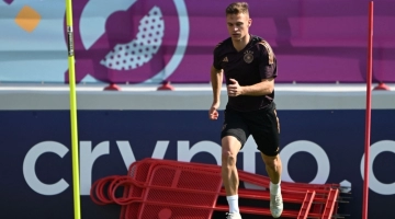 Germany's midfielder Joshua Kimmich attends a training session at the Al Shamal Stadium in Al Shamal, north of Doha on November 22, 2022. (Photo by INA FASSBENDER / AFP)