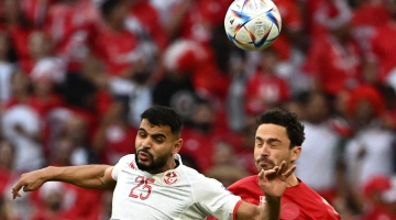 Denmark’s Thomas Delaney, right, and Tunisia’s Anis Ben Slimane vie for the ball: AFP/Anne-Christine Poujoulat