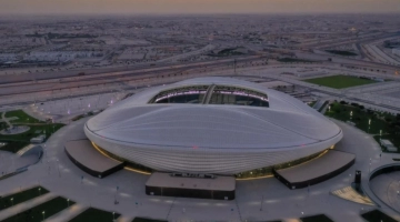 Transport options to stadiums are detailed: SC