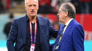 Didier Deschamps, left, with Noel Le Graet: AFP/Franck Fife