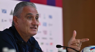 Brazil's coach Tite gives a press conference at the Qatar National Convention Center (QNCC) in Doha on December 1, 2022. (Photo by NELSON ALMEIDA / AFP)