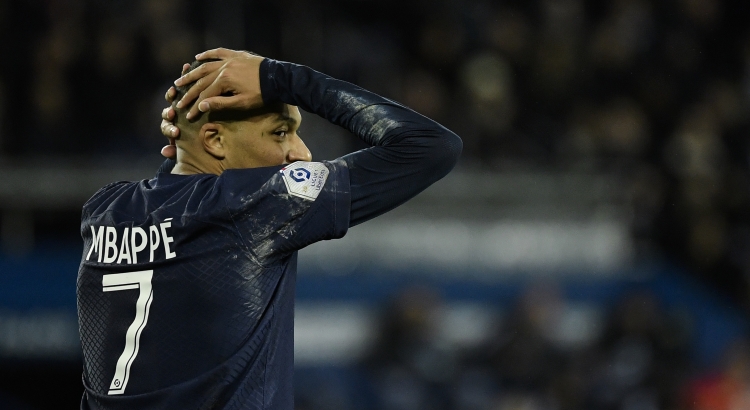 Kylian Mbappe: AFP/Julien De Rosa