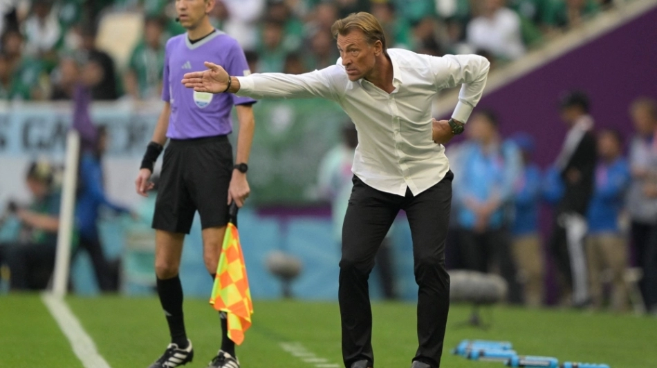 Saudi Arabia's French coach Herve Renard reacts during the Qatar 2022 World Cup Group C football match between Argentina and Saudi Arabia at the Lusail Stadium in Lusail, north of Doha on November 22, 2022. (Photo by JUAN MABROMATA / AFP)