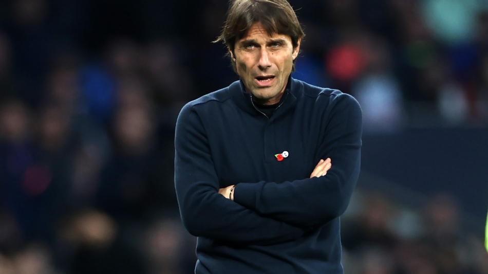 Tottenham Hotspur's head coach Antonio Conte looks on during the Premier League match between Tottenham Hotspur and Leeds United at the Tottenham Hotspur Stadium in London, on November 12, 2022. (Photo by ISABEL INFANTES / AFP)