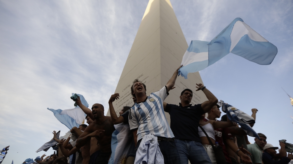 Argentina fans celebrate their semifinal victory over Croatia: AFP/Emiliano Lasalvia