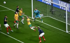 جانب من مباراة فرنسا وأستراليا