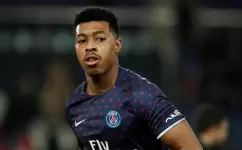 مدافع باريس سان جيرمان بريسنيل كيمبيمبي