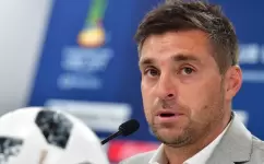 مدرب منتخب أوروغواي دييجو الونسو