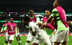 فرحة لاعبي غانا بالفوز على كوريا الجنوبية