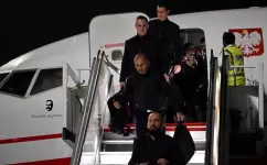 وصول منتخب بولندا