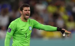 أليسون بيكر