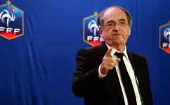 نويل لوغرايت