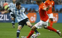 مباراة سابقة بين الأرجنتين وهولندا