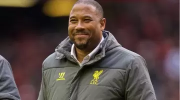 جون بارنز لاعب منتخب إنجلترا السابق