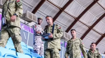 جانب من عمليات المسح الأمني لـ ملاعب المونديال