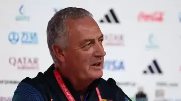 غوستافو ألفارو المدير الفني لمنتخب الإكوادور