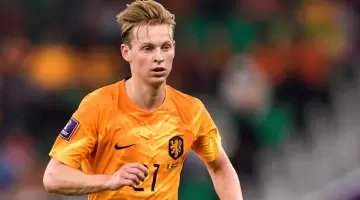 نجم منتخب هولندا فرينكي دي يونغ