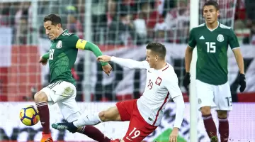 مباراة سابقة بين المكسيك وبولندا