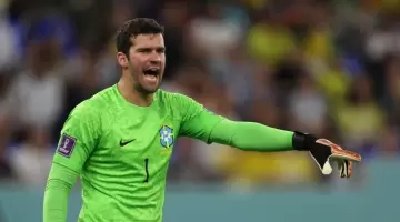 أليسون بيكر