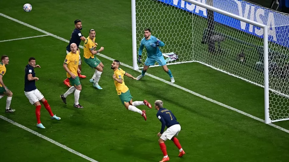 جانب من مباراة فرنسا وأستراليا