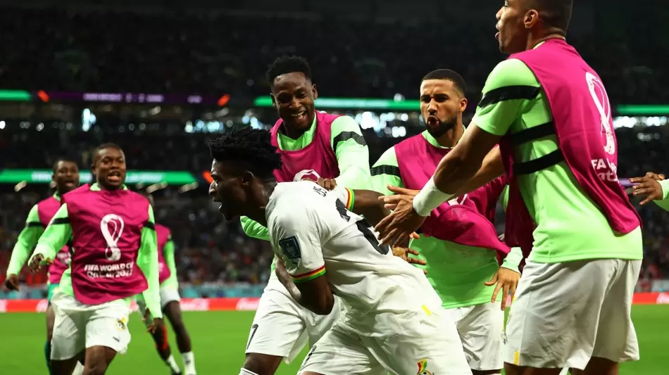 فرحة لاعبي غانا بالفوز على كوريا الجنوبية