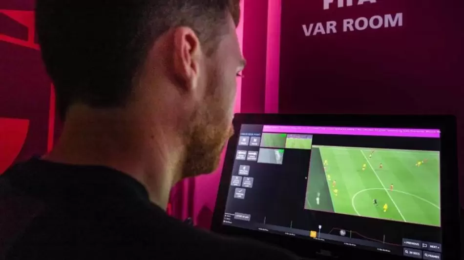 تقنية التسلل شبه الآلي تطبق لأول مرة بالمونديال