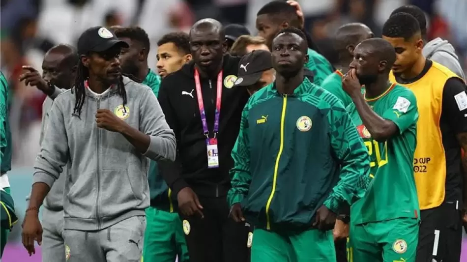 لاعبو منتخب السنغال ومدربهم