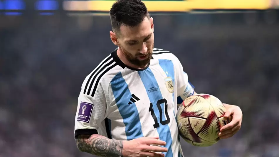 النجم الأرجنتيني ليونيل ميسي