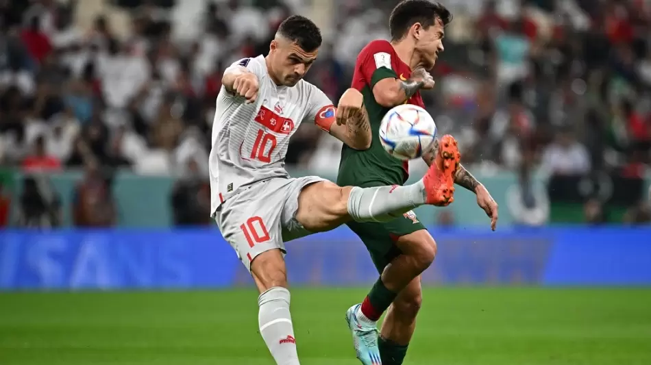 جانب من مباراة البرتغال وسويسرا