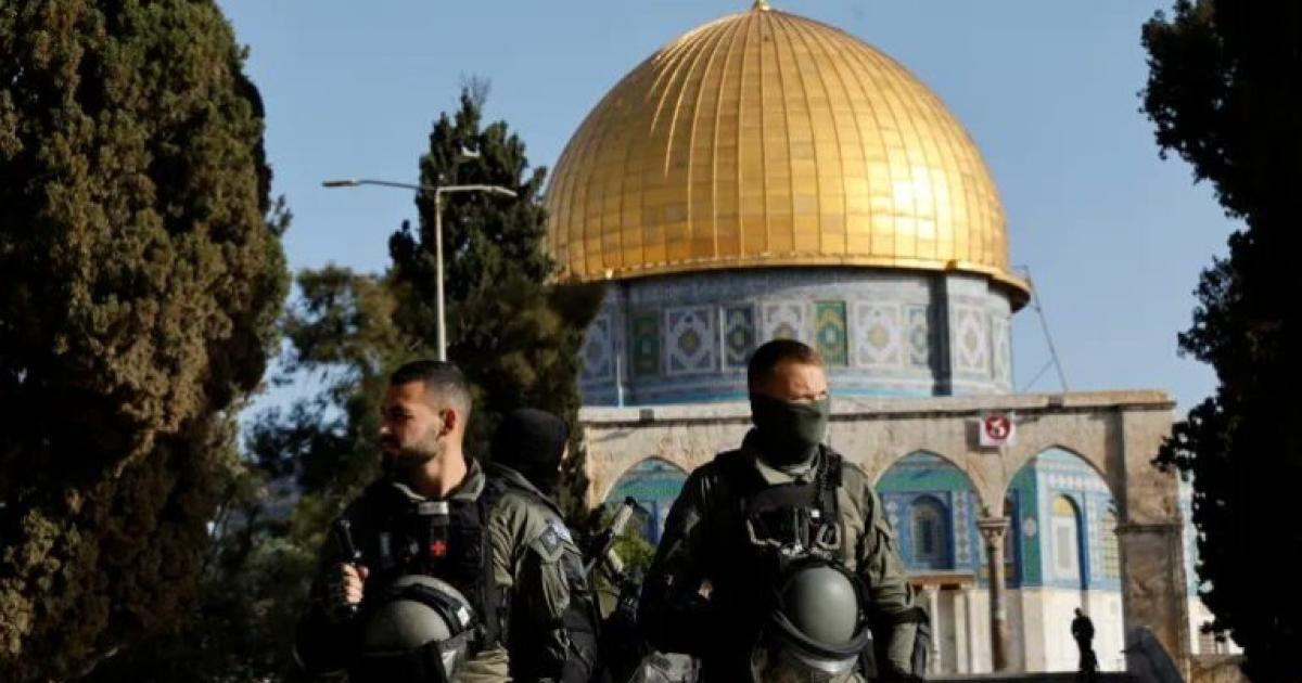 Occupation escalates threats at Al-Aqsa