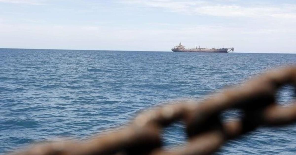 Iran requires ships to get prior approval for Hormuz transit