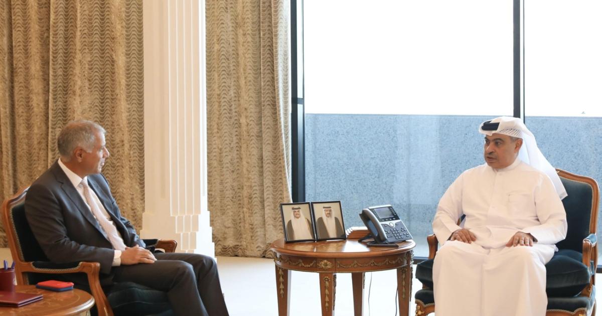 وزير المالية يجتمع مع الرئيس التنفيذي لمجموعة "إتش إس بي سي"