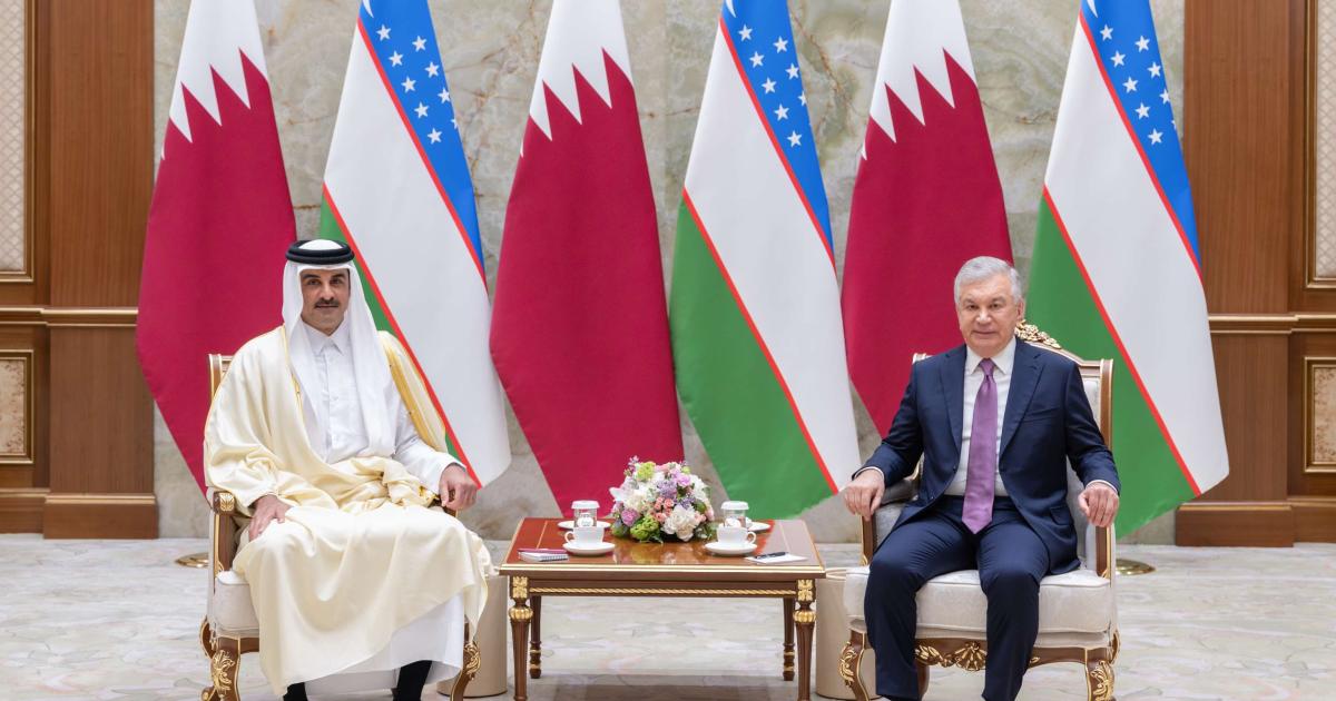 سمو الأمير يلتقي رئيس أوزبكستان