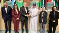 مستشار سفارة قطر لدى مصر يتسلم الجائزة