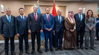 صورة جماعية للمشاركين في الاجتماع