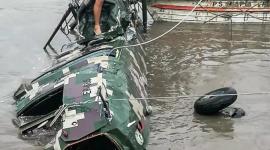 بقايا المروحية العسكرية