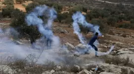 اعتداء الاحتلال على الفلسطينيين في الضفة الغريبة