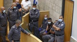 أحد الأسرى الستة المعاد اعتقالهم في المحكمة الإسرائيلية