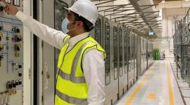 من داخل محطة الكهرباء الجديدة