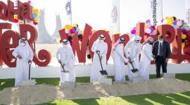 رئيس مجلس الوزراء يشهد التوقيع على عقد مشروع الدوحة "ونتر وندر لاند"