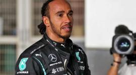 لويس هاميلتون السائق البريطاني